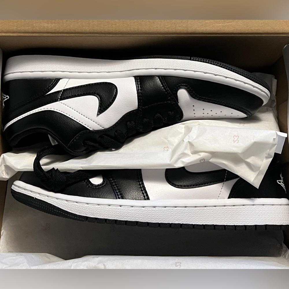 Jordan AJ 1 Low- Unisex Black & White BEST OFFER